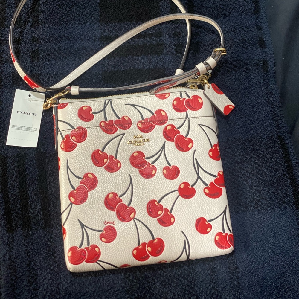COACH  Kitt Messenger Crossbody With Cherry Print 🍒🍒